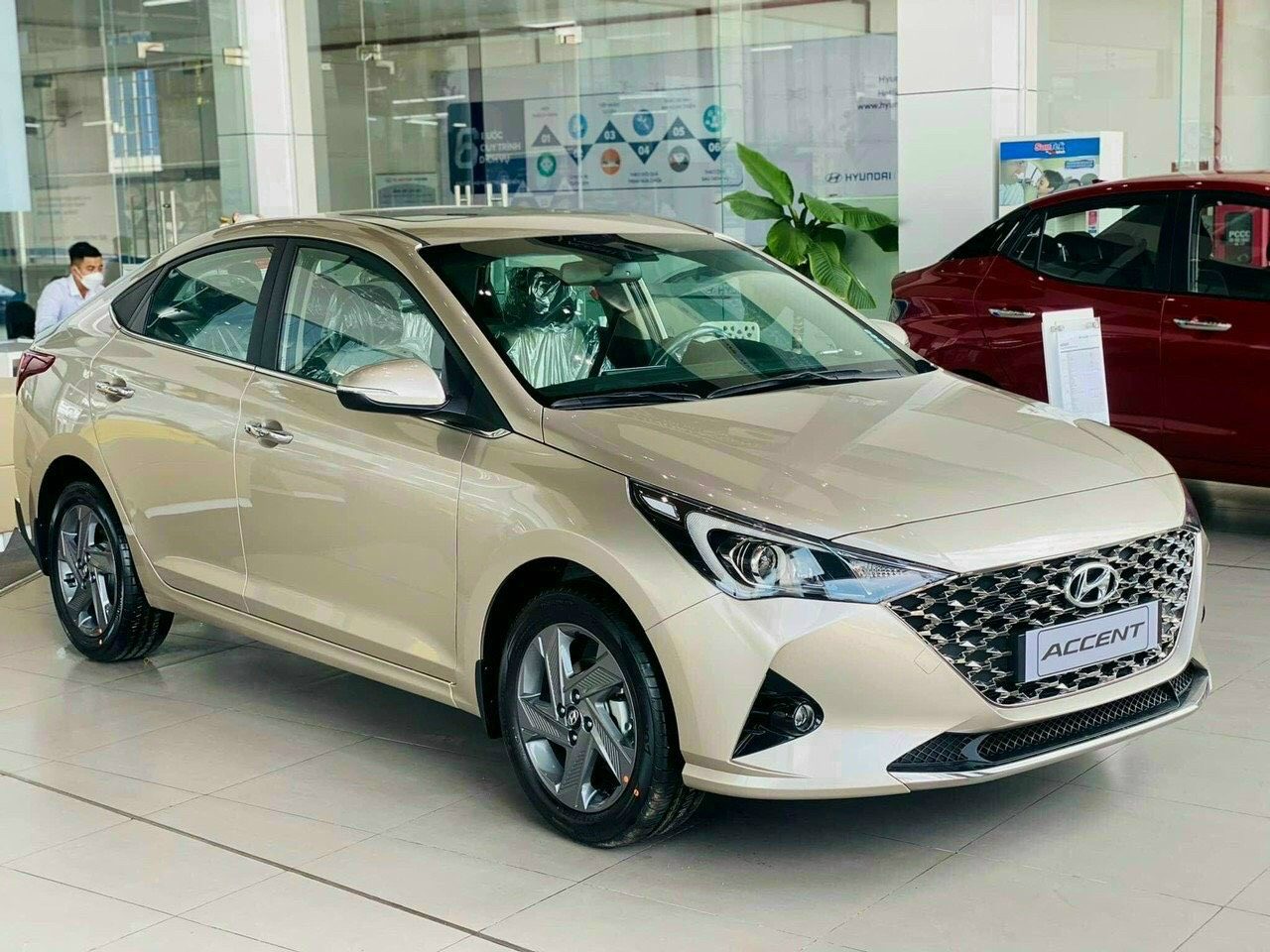 hyundai quận 4 | xe trưng bày tại đại lý